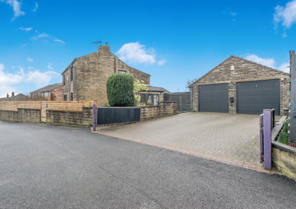 Main image of property: Spen View Lane, Bierley, Bradford, West Yorkshire, BD4