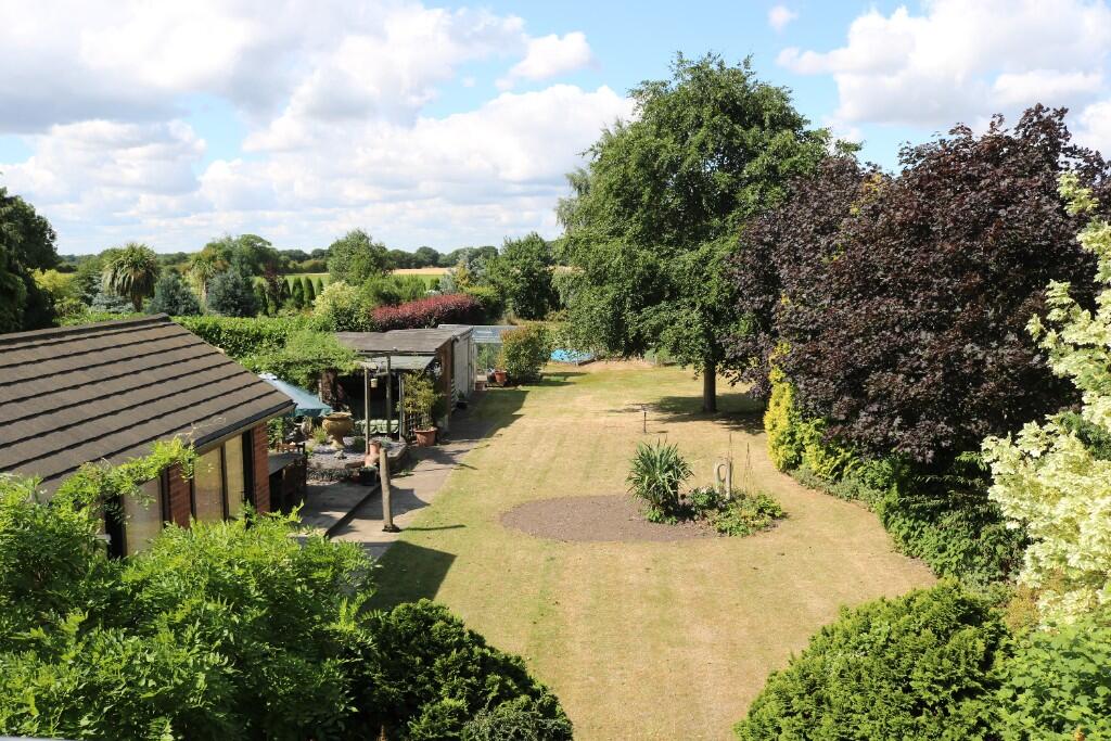 Croftside Lodge, West End Road, Epworth, DN9 1LA photo 2