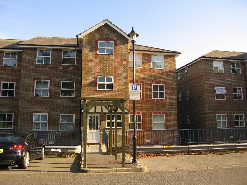 Main image of property: Riverbank Close