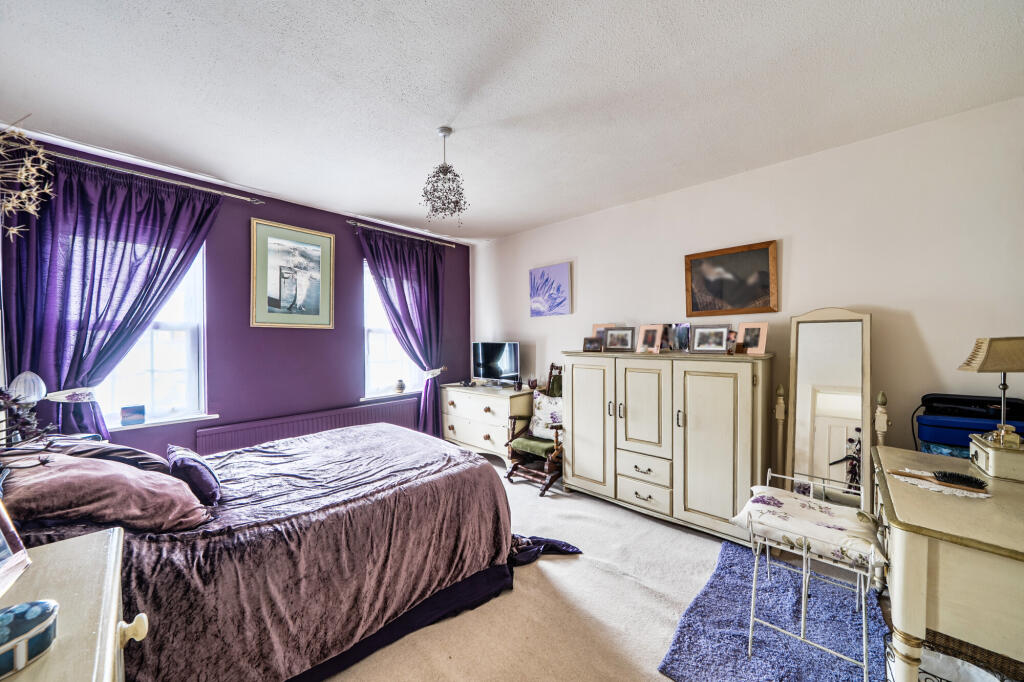 House in Cheltenham, Warden Hill, Lansdown - View 5