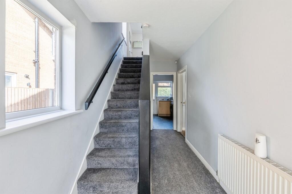House in Hull, North Ella, Willerby - View 3