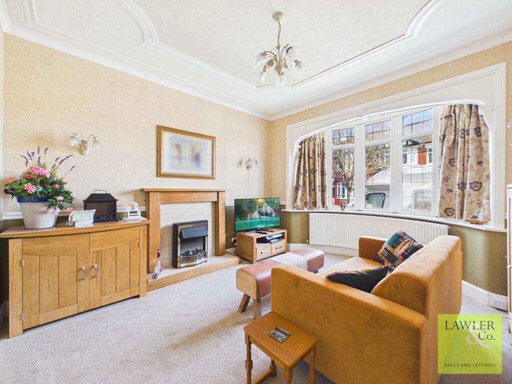 Linden Grove, Stockport, Cheshire, SK2 7JR photo 3