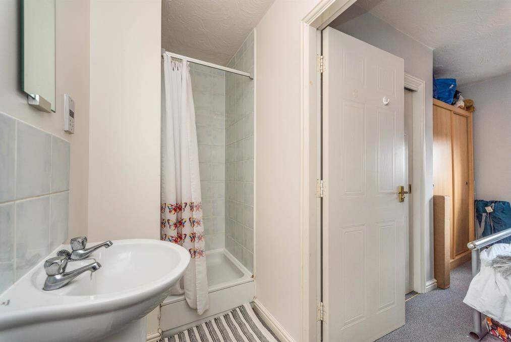 Apartment in Cardiff - More
