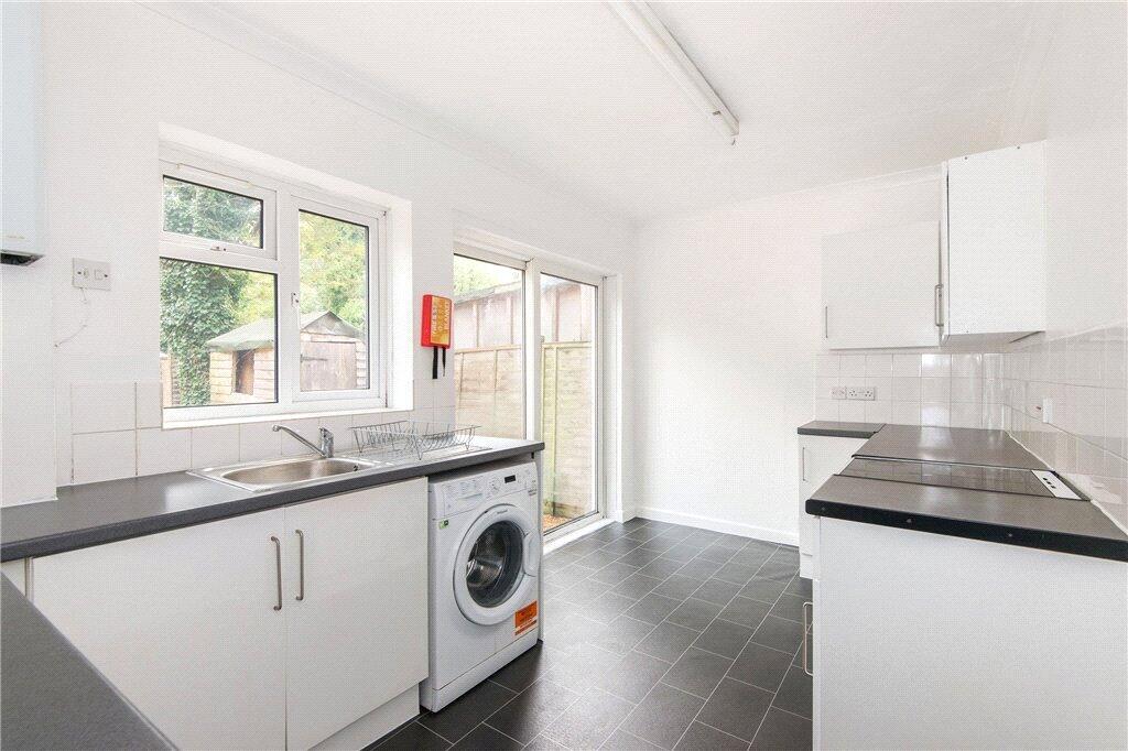 House in Winchester, Hampshire - View 2