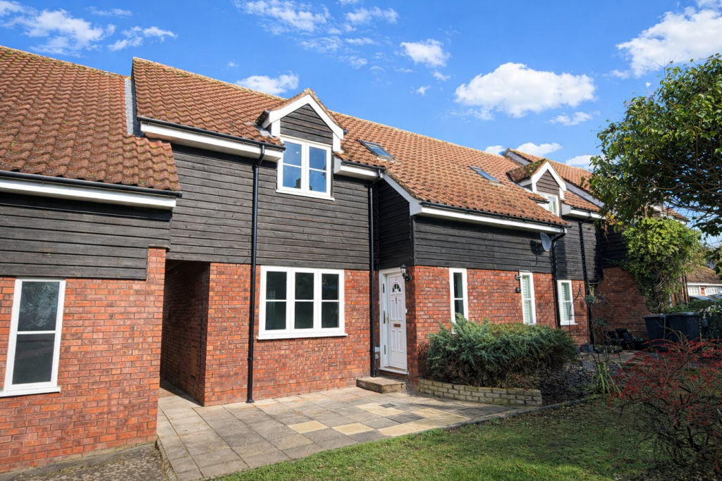 Main image of property: Lime Walk, Henlow, SG16