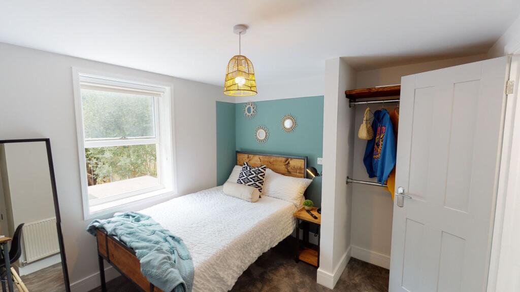 2 bedroom house share for rent