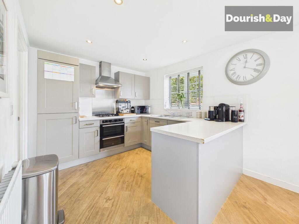 House in Stoke-on-Trent - More