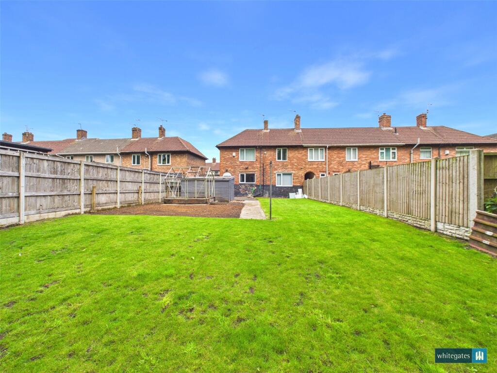 Holmes Carr Road, New Rossington, Doncaster, South Yorkshire, DN11 photo 3