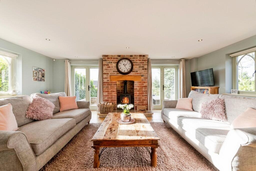 Bourne Road, Colsterworth, NG33 photo 2