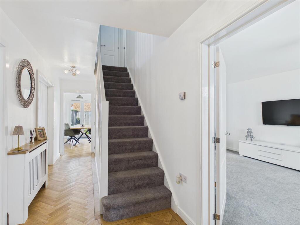House in Stockton-on-Tees, Hartwell - View 2