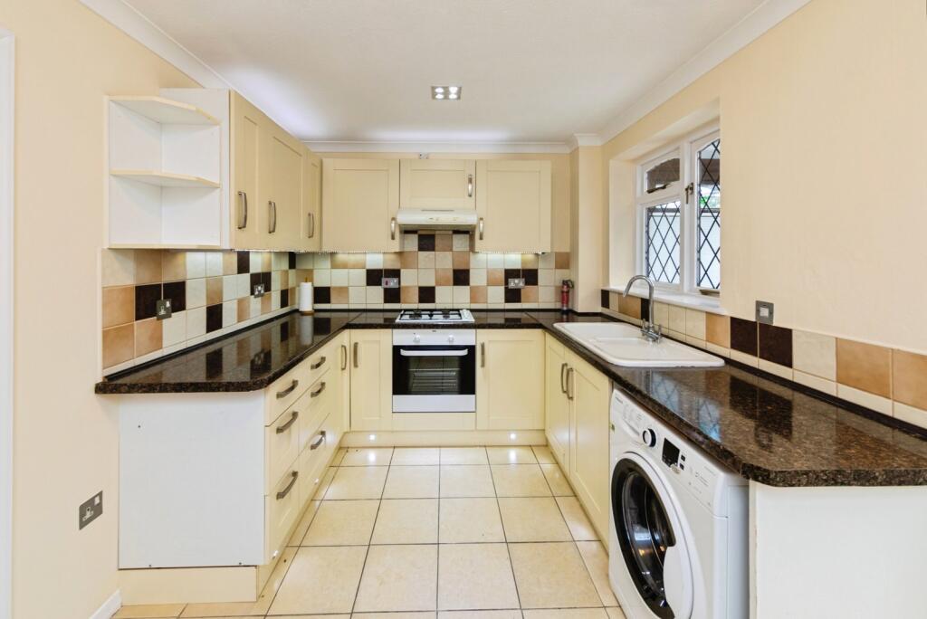 House in Tonbridge - View 2