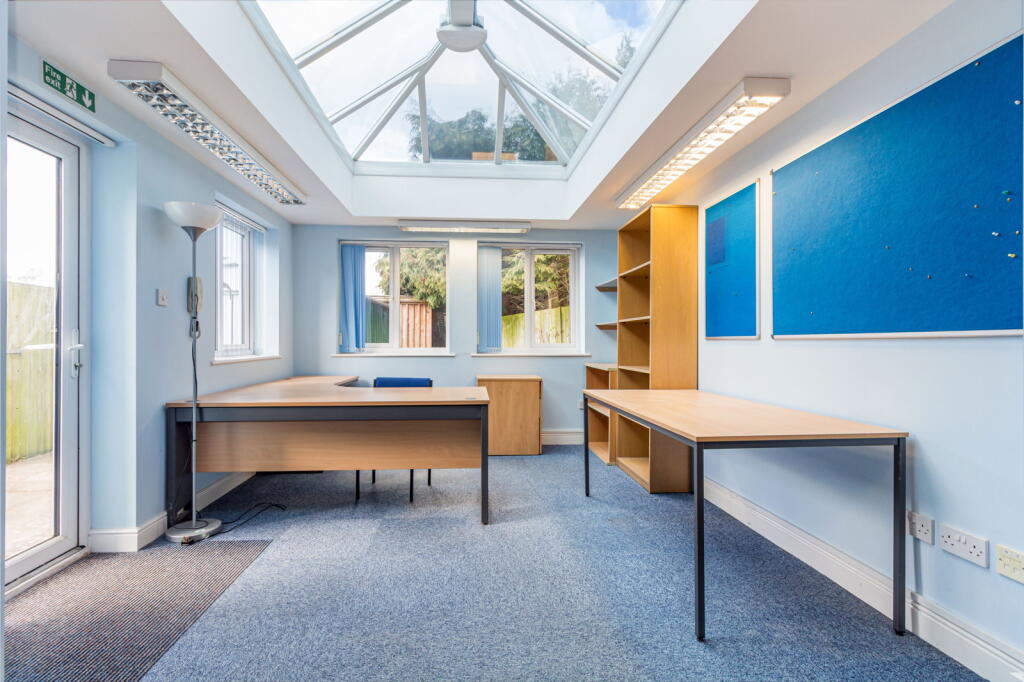 Additional image 9 of Freehold mixed-use Office & Apartment, Baldwins Lane