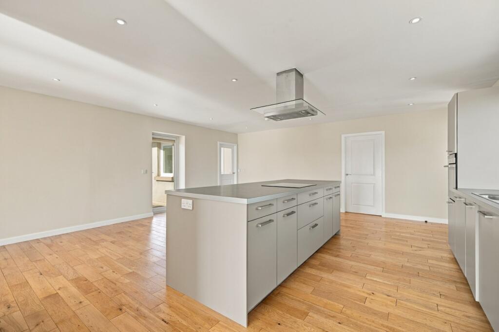 House in Drumlithie, Aberdeenshire - View 4