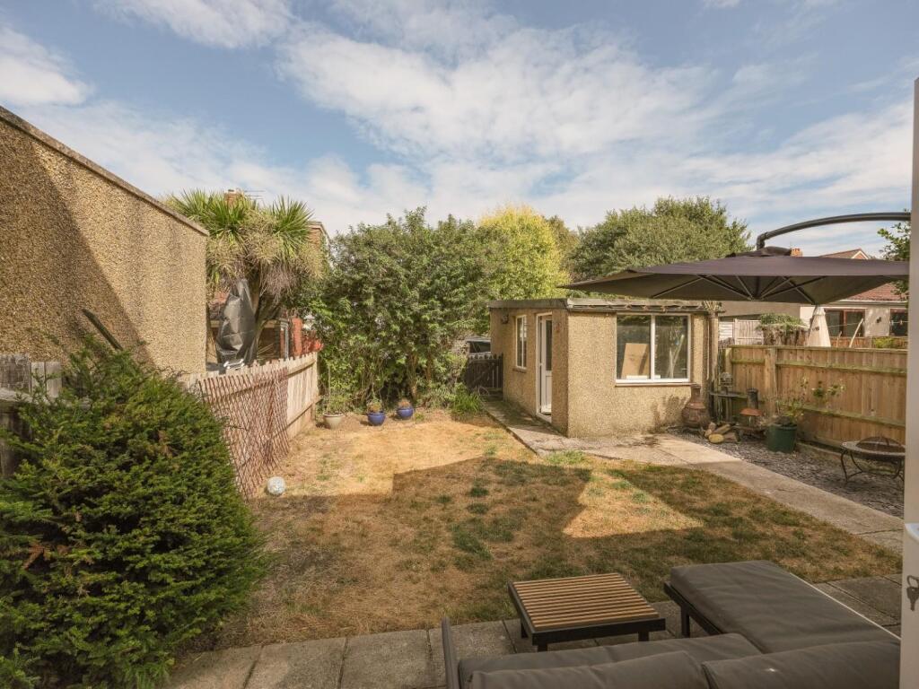 House in Bristol, Fishponds - More