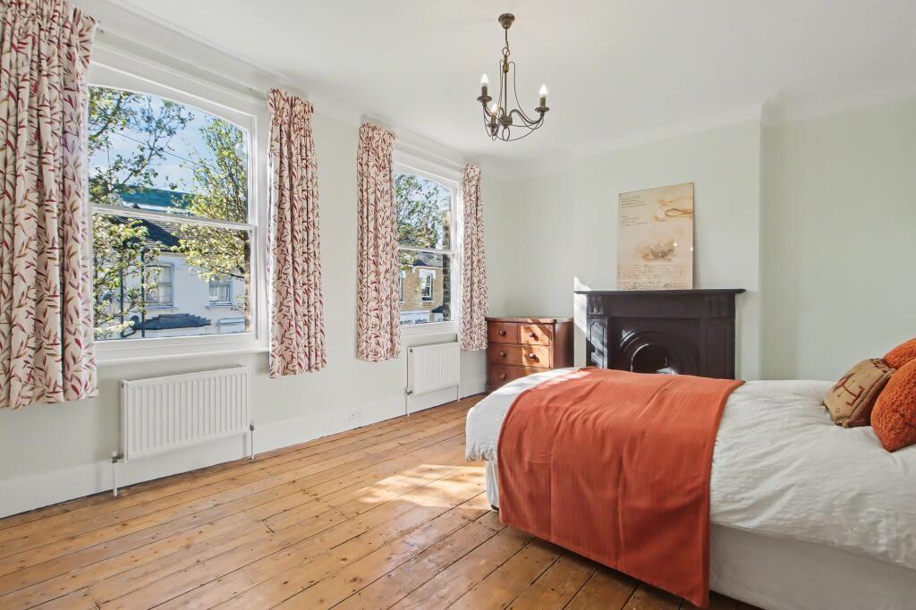Elfort Road, London, N5 - View 3