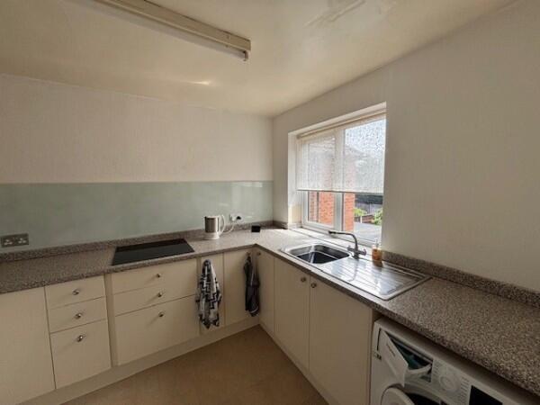 73A Ridgewood Drive, Pensby photo 2