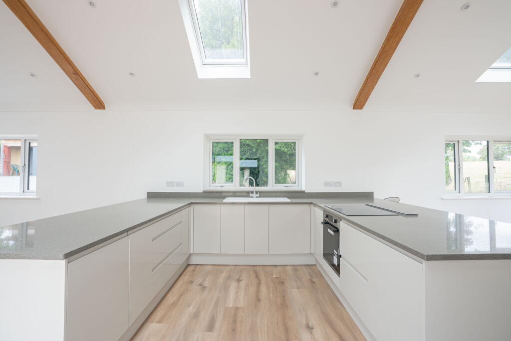 House in Llandudno - View 4