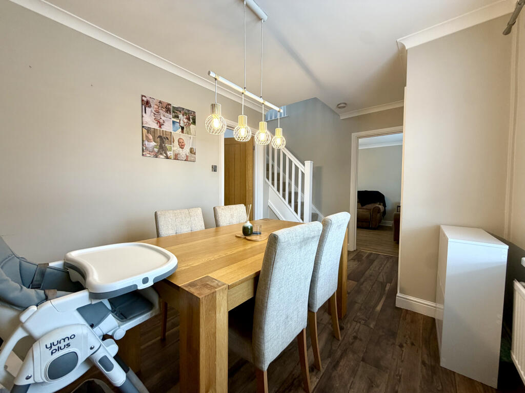 House in Merthyr Tydfil, Castle Park Estate, Cyfarthfa - View 4
