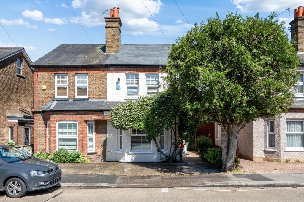 3-bed house on Hook Road, Epsom, KT19, £625,000