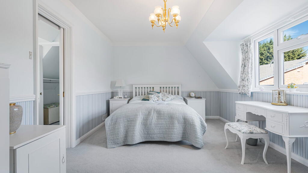 Additional image 20 of El Castano, Hampton Lane