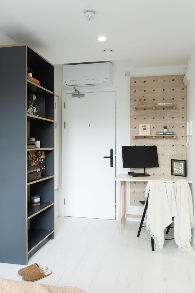 Studio flat for rent