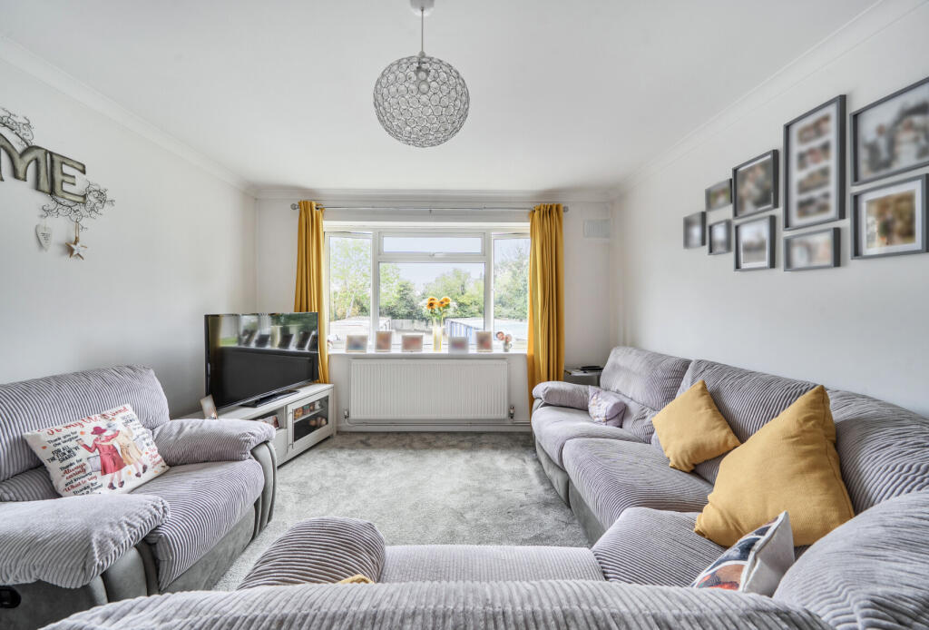 Apartment in Tonbridge - View 3