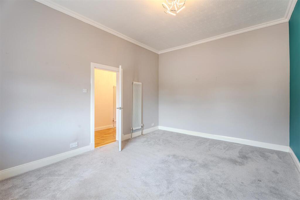 House in Motherwell, South Lanarkshire - More