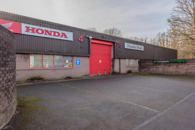 Units 4-5 John Baker Close, Llantarnam WEB-15.jpg