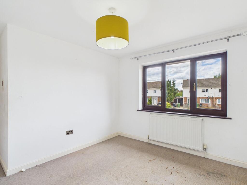 House in Theale, West Berkshire - More