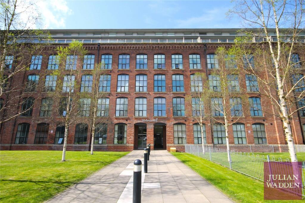 2-bed flat on Houldsworth Street, Reddish, Stockport, SK5, £140,000