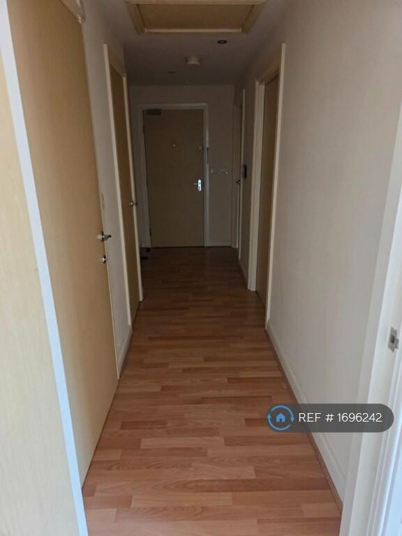Greenwood Road, Manchester, M22 - More