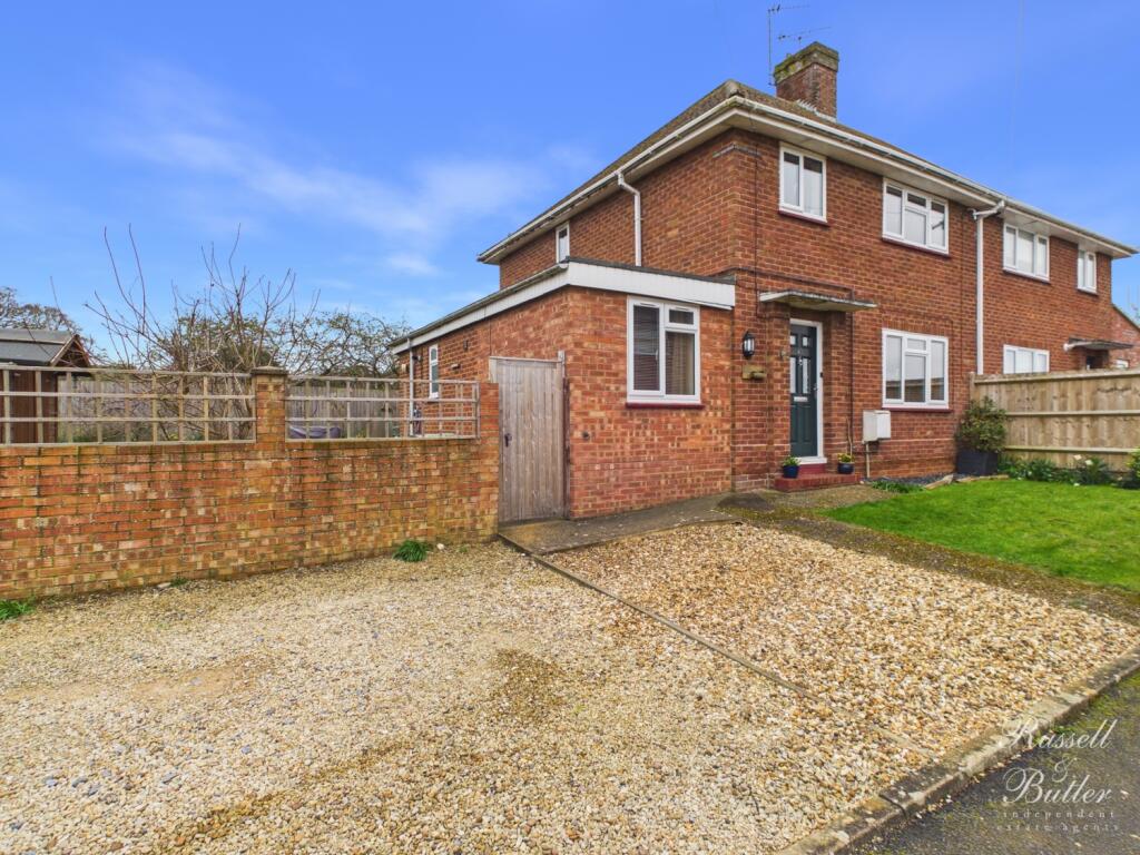 Main image of property: The Rise, Gawcott, Buckingham, MK18