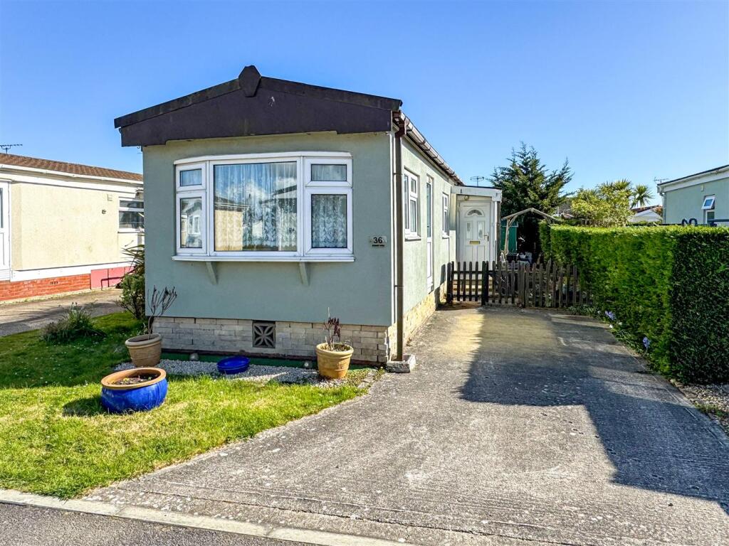 Main image of property: Thornlea Park, Wick, Littlehampton