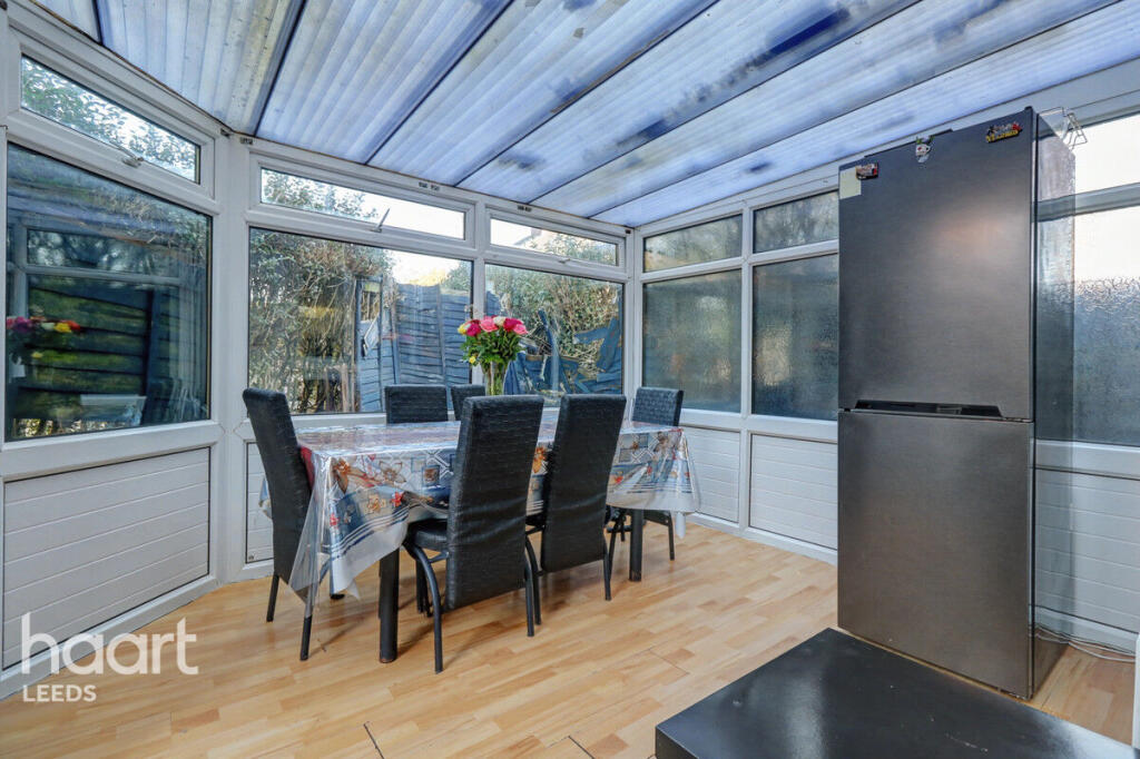 2-bed semi-detached on Torre Lane, Leeds, £160,000