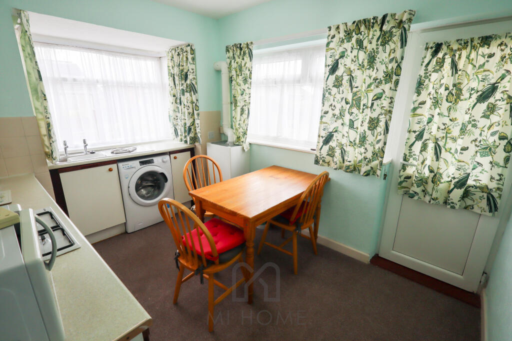 House in Fylde, Kirkham - More