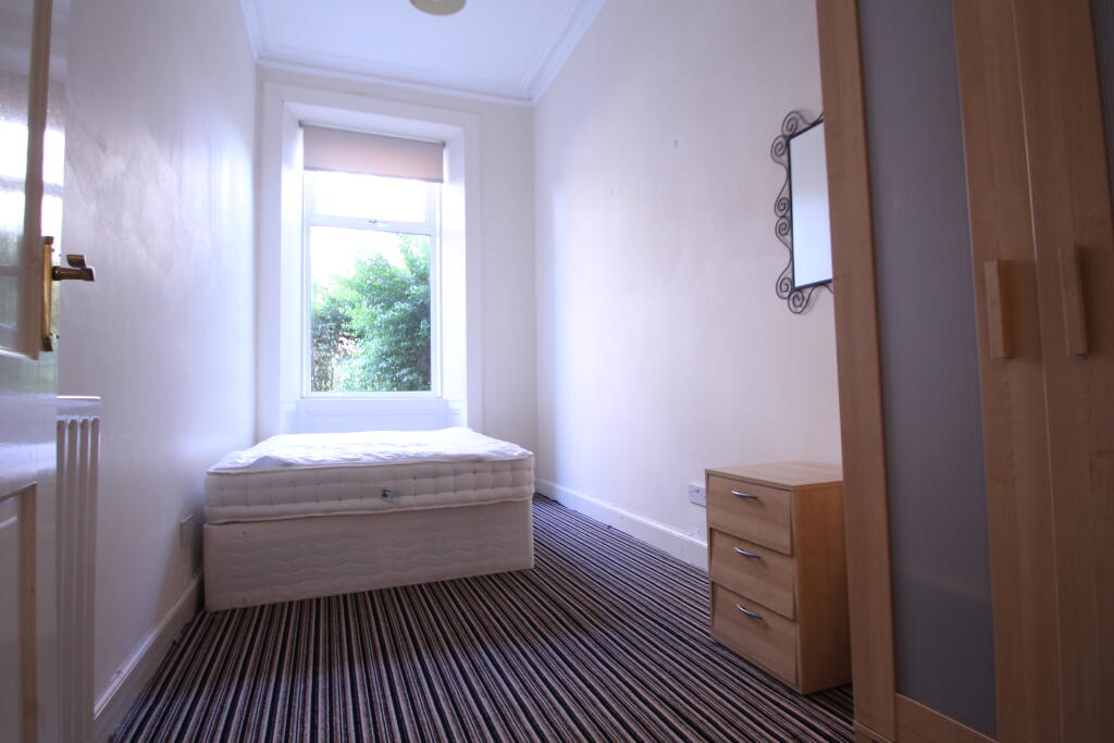 Apartment in Glasgow, Waverley Park, Shawlands - More