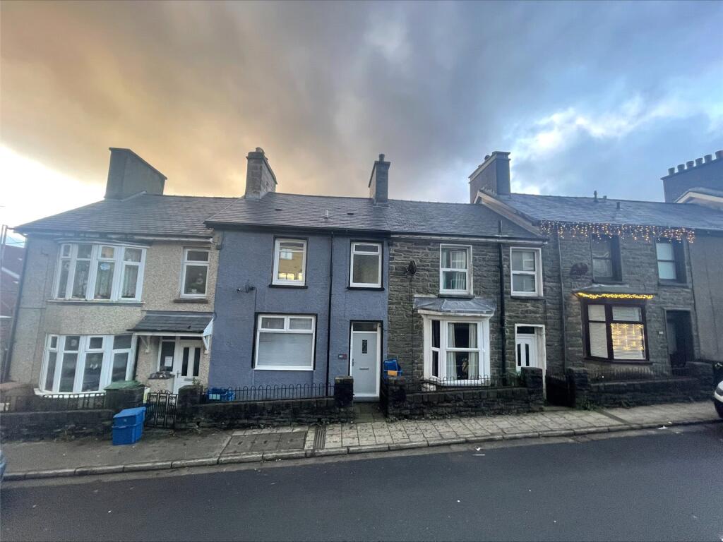 Main image of property: High Street, Blaenau Ffestiniog, Gwynedd, LL41