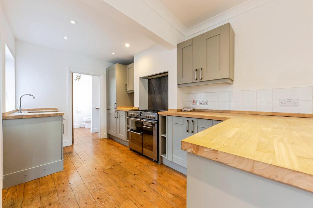 House in Nottingham - View 4