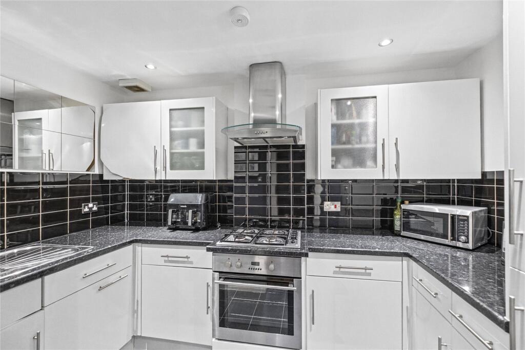 Apartment in Glasgow, New Cathcart, Mount Florida - View 3