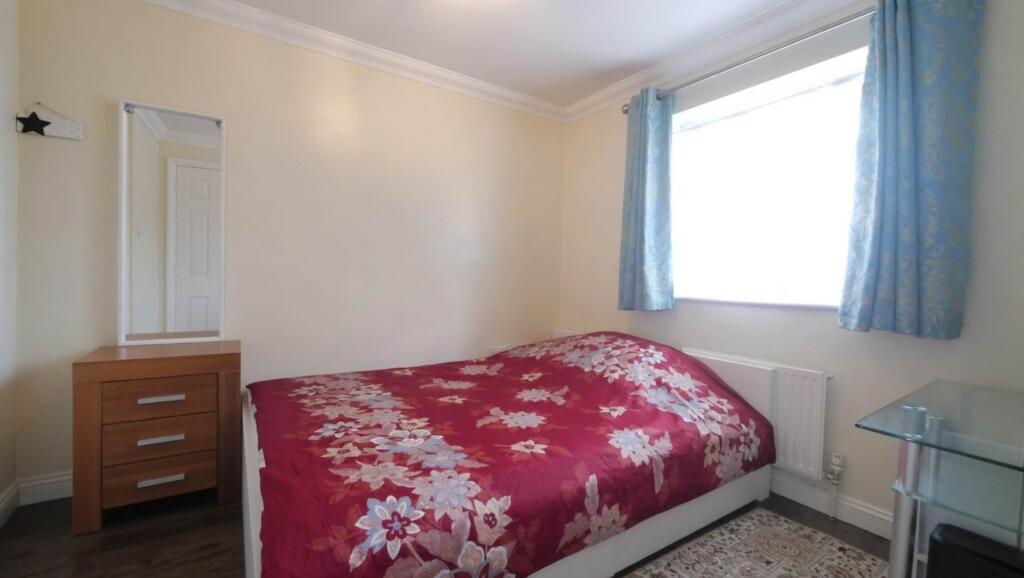 Additional image 8 of Thistle Drive, Hatfield