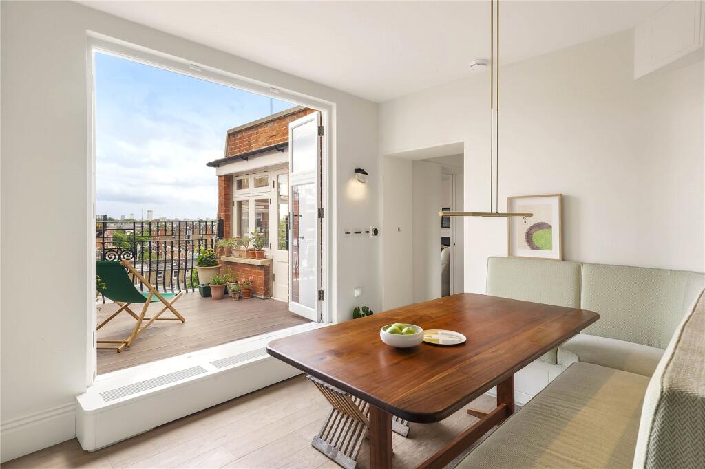 Apartment in London, Kensington - More