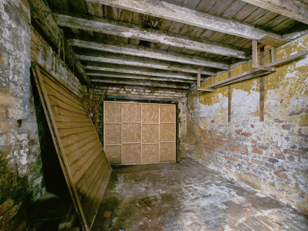 9 - Development Opportunity for Auction, Bedminste