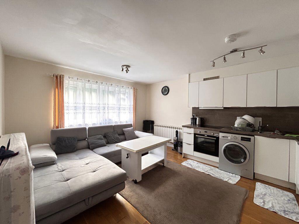 Main image of property: Mulberry Close, Luton, Bedfordshire