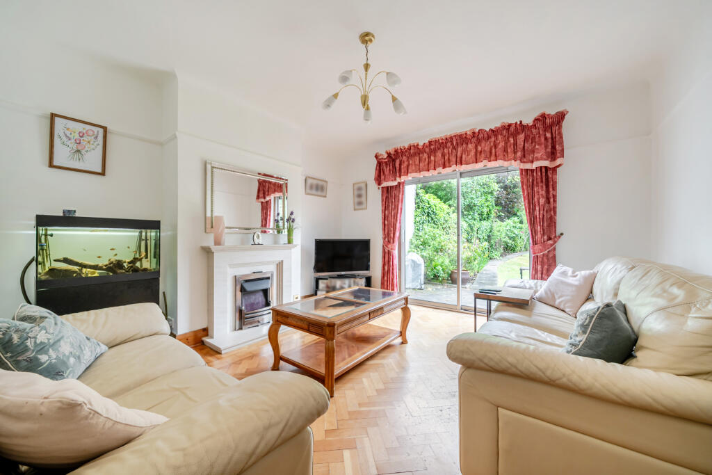 House in London, Oakleigh Park, Whetstone - View 5