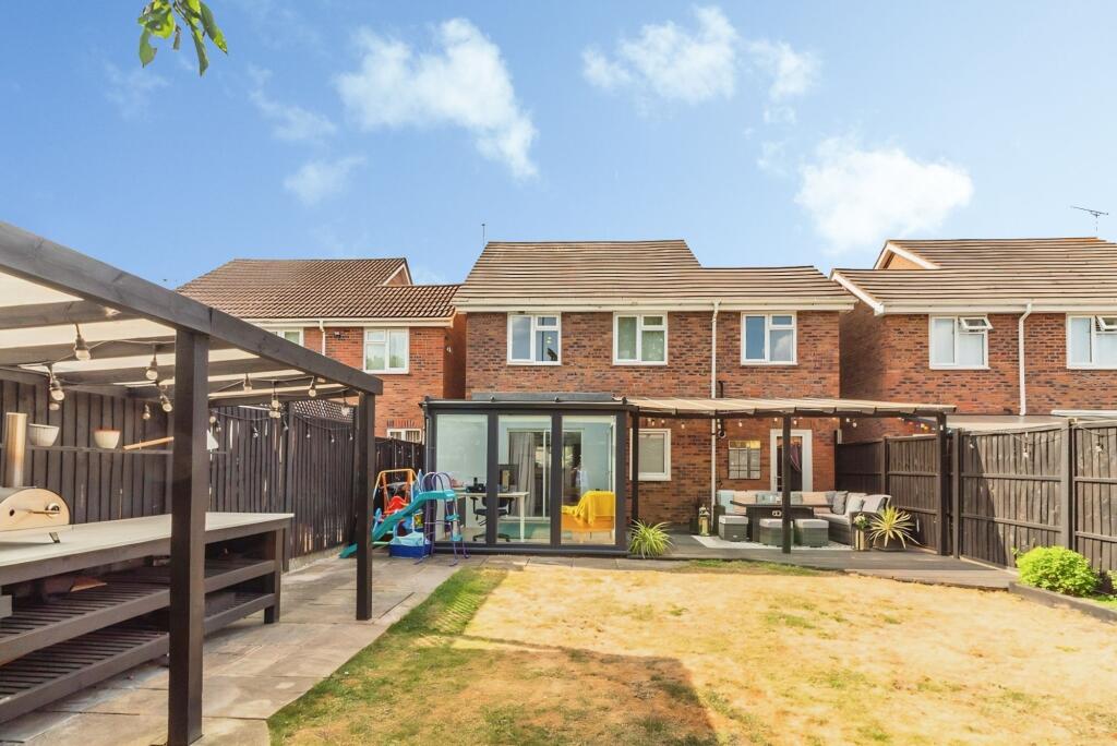 House in Reading - View 3