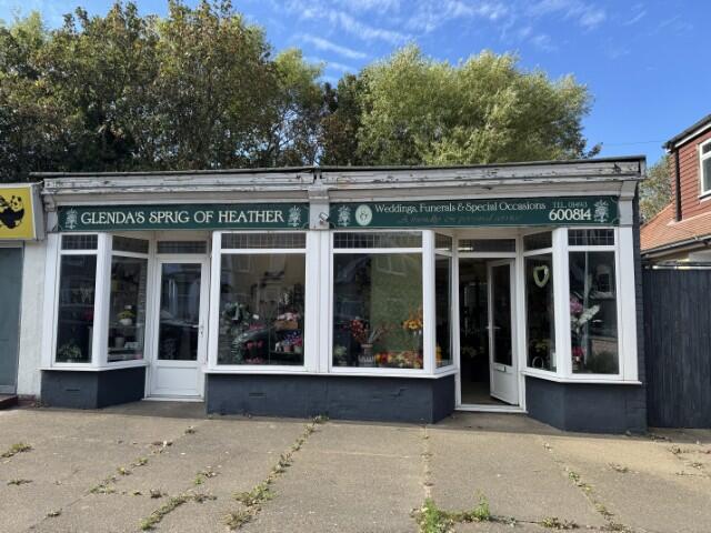Main image of property: 128-130 Lowestoft Road, Gorleston, Great Yarmouth, Norfolk NR31 6ND