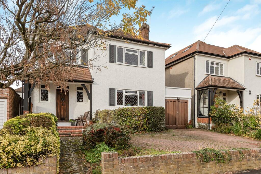 Main image of property: Bluebridge Avenue, Brookmans Park, Hatfield, Hertfordshire, AL9