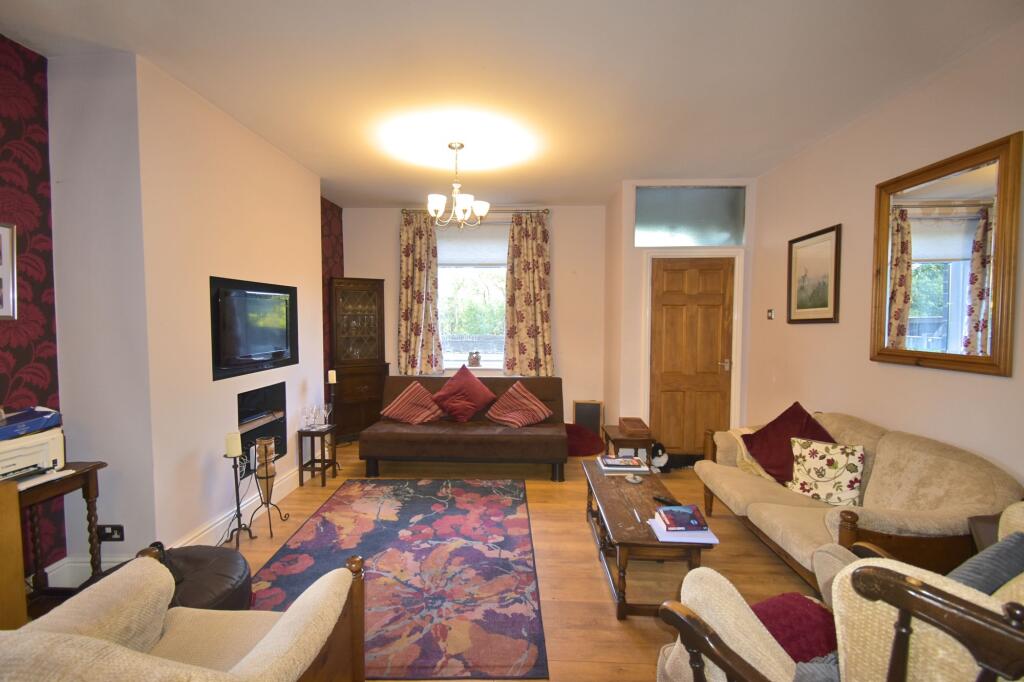 House in High Peak, Furness Vale, Whaley Bridge - View 5