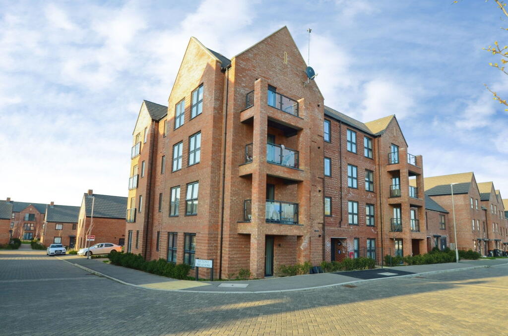 Main image of property: Dunstable, Bedfordshire, LU5 7AJ