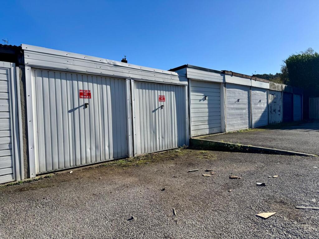 Studio parking on Arthur Terrace, New Marske, Redcar And Cleveland, £15,000